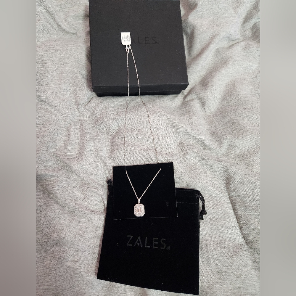 🌷FIRM PRICE🌷 New Zales Necklace